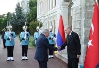 Turkey and Armenia agree student exchanges amid hopes of border reopening