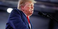 Alarm as Trump belts out ‘uncontrolled noise’ during Iowa rally: 'Wild'