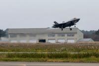 U.S., Japanese forces strengthen bilateral readiness through hot-pit refueling during Keen Sword 27