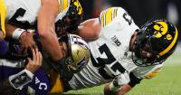 Bond between linebackers fueling Iowa football’s defense