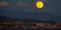 Britons set for stunning night as rare supermoon dazzles stargazers across the UK