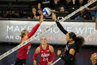 Efficient blocking leads No. 18 Indiana volleyball to sweep of Ohio State