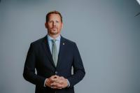 Who Will Pay the Price of the Minimum Wage Increase? An Analysis of Aruba’s Economic and Fiscal Impact
