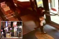 Chicago thieves posing as charity workers steal from diners at restaurants and coffee shops