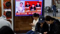 Kim Jong Un crosses into China via Dandong bridge