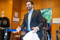 Mamdani casts ballot at NYC’s Metropolitan Museum of Art on first day of early voting