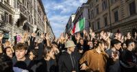 Italy chains another weekend of massive protests from the October 17 Movement
