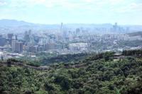 Jongmyo Skyline Fight Spreads to Seoul's Historic City Wall