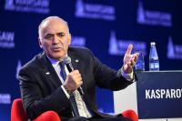 Garry Kasparov, Russian opposition leader: "Marine Le Pen at the Élysée would be a golden opportunity for Putin"