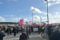 Gosport protests: Hundreds of protestors take to the streets in anti-immigration march with anti-racism counter protest nearby