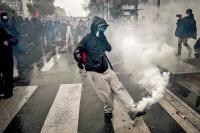 France dodges repeat of looting, riots