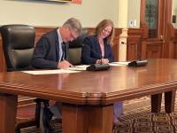 Wyoming teams with Trump admin to expedite energy, industrial projects