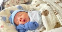 Hanoi mother delivers baby after 4kg fibroid removed in life-saving surgery