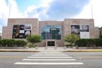 Knoxville Museum of Art opens its doors for Deaf Night