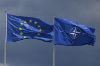 Europe's five NATO powers vow greater defence role while keeping US close