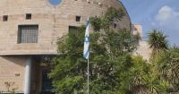 Israelis vote in close election as war fatigue, security fears collide