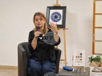 Kasimova-Moase's Book "Oko" Explores Family Memory and Bonds Between Generations