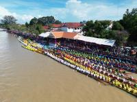 Cambodian Provinces Keep Water Festival Alive Despite Phnom Penh Cancellation