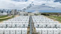 A Minnesota battery pack is being built to run nonstop for 100 hours on rusting iron, and that is roughly ten times longer than the lithium batteries that dominate the grid today