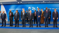Putin Mocked as a 'Hobbit' After Mozambique's President Towers Over Him During Moscow Meeting