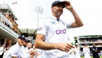 James Anderson to resume playing career in Italy after Lancashire exit