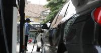 Vietnam considering cutting gasoline tax, electricity prices