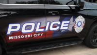 Missouri City considers raising signing bonus for new police officers