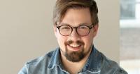 Eden Prairie resident helps bring 'Twelve Kinds of Ice' production to life through music
