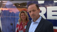 "We're here to fight for you," Alan Wilson tells Bluffton crowd ahead of South Carolina vote