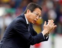SOCCER/ FIFA re-election politics compels Japanese official to quit