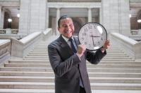 How permanent daylight time could affect Canadian schools