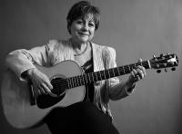 Austin singer performing at Wildish in Springfield to benefit farm workers union
