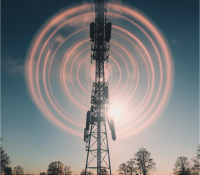 Canadian BCE sells 49.9% of cell towers for $1.7 billion