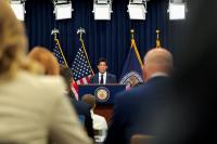Analysis-Fed highlights economic strength but muddies outlook for Treasuries