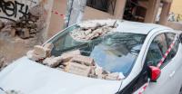Crumbling balconies in Greece: Engineer reveals warning signs property owners must watch for