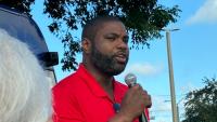 Florida gubernatorial candidate Byron Donalds makes pit stop Boca Raton for bus tour