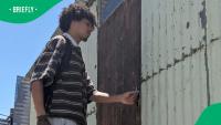 Matric learner living in shack takes on university application alone after winning support from South Africans