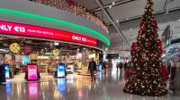 Dublin Airport slammed for putting up Christmas tree before Halloween but they won't apologize