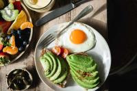 7 Ways to Make Your Breakfast More Blood Sugar-Friendly, According to Dietitians