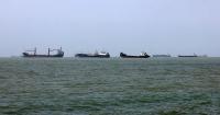 Oil prices sink on fresh diplomatic efforts in Middle East