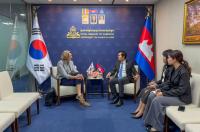 Slovenia Vies to Strengthen Ties with Cambodia at Diplomatic Meeting in Seoul