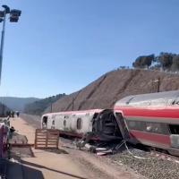 Spain crash investigators focus on train traffic controllers’ role
