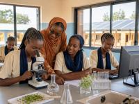 Jamaica pilots digital education systems in 54 schools with support from UN agencies