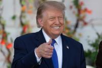 U.S. Debt Tops GDP for First Time Since 1946, Lifting Global Rates