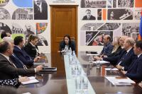 Armenia reviews university reforms, new scholarship system
