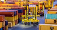 Tropical Shipping orders first hybrid straddle carrier