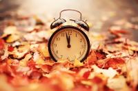 Daylight Saving Time Ends Sunday: How to Adjust Your Sleep Schedule as Clocks Fall Back One Hour